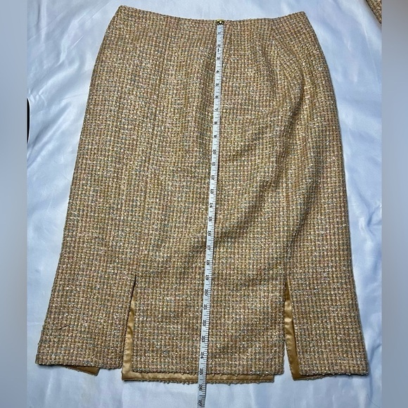 Escada Tan Tweed Blazer and Skirt Set Medium - Picture 12 of 16